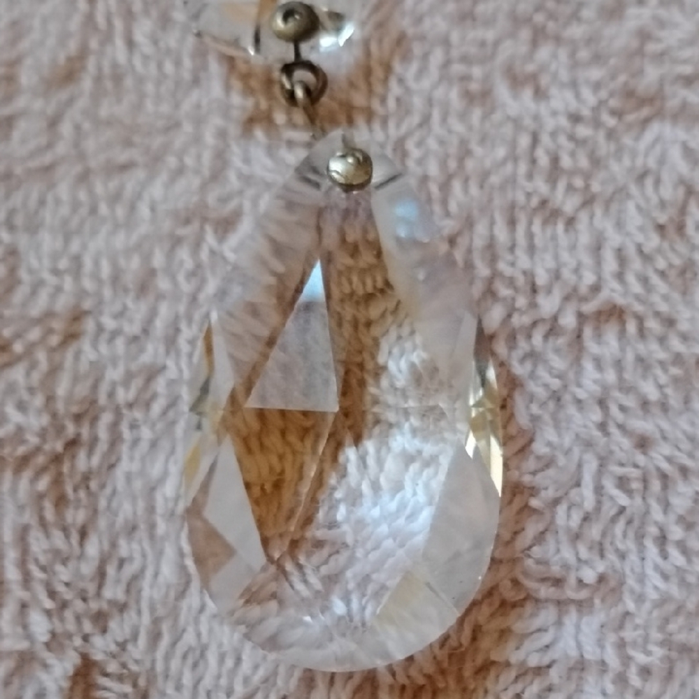 Elegant Crystal Teardrop Crystals